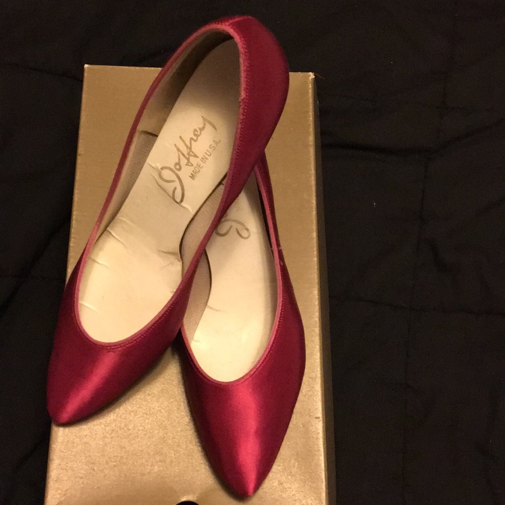 Evenings at the cabaret shoe